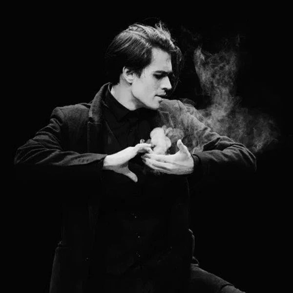 ALAIN SIMONOV|BRAZIL|Contemporary Artist / Surrealist Performer - PMI Gear